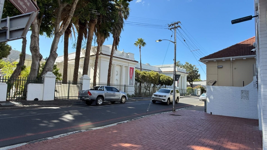To Let commercial Property for Rent in Gardens Western Cape
